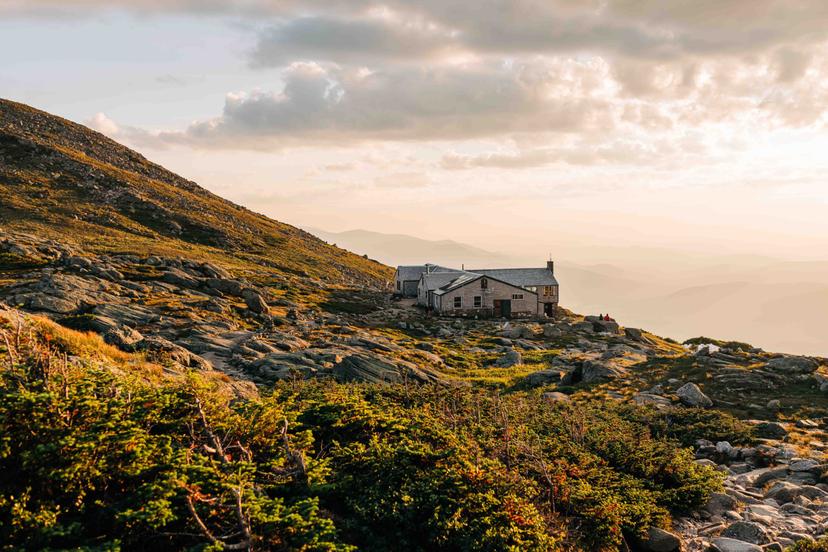 Lakes of the Clouds Hut image 1