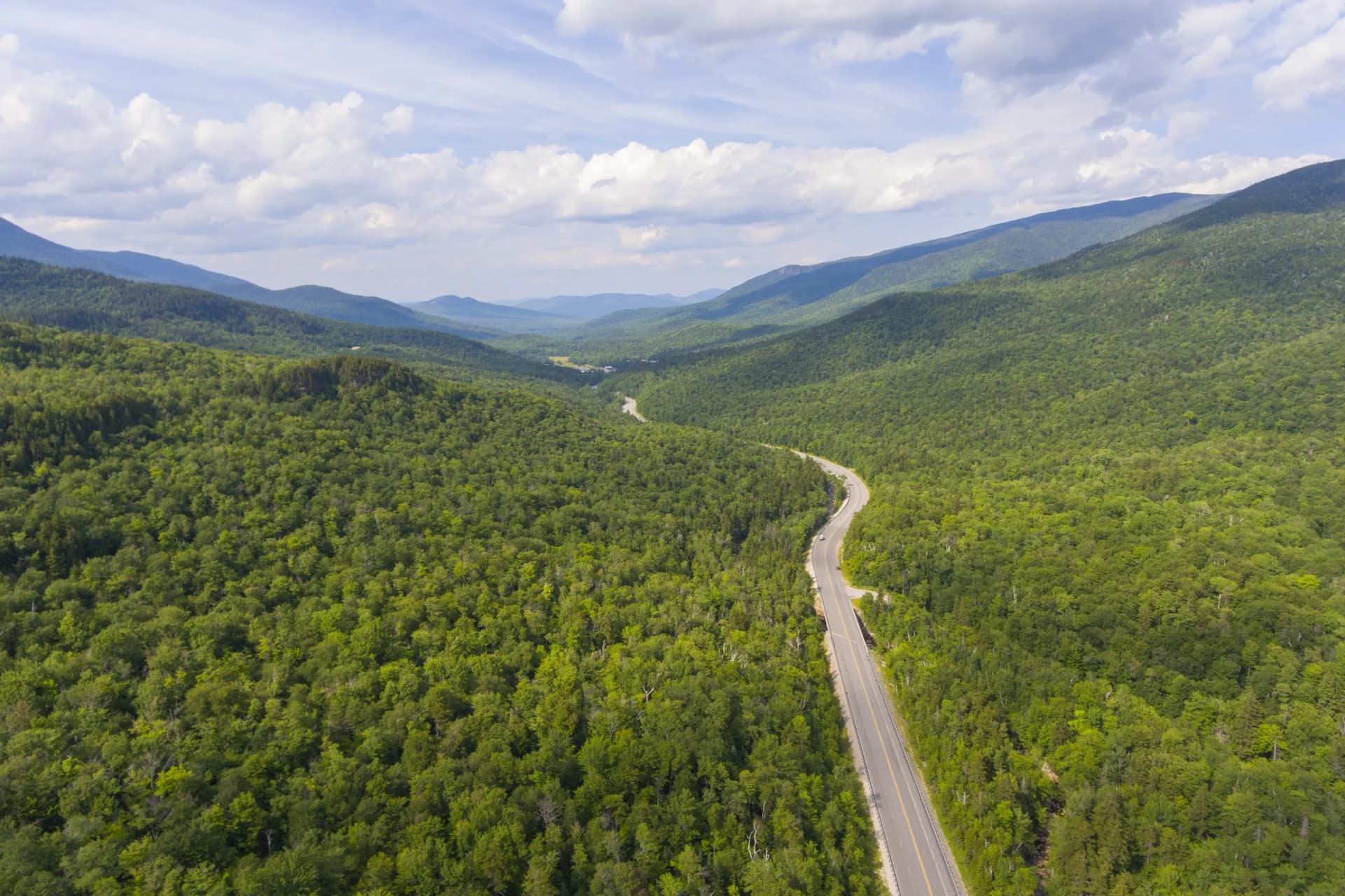 pinkham-notch-and-white-mountain-road-near-wildcat-mountain-in-town-of-pinkhams-grant-scaled